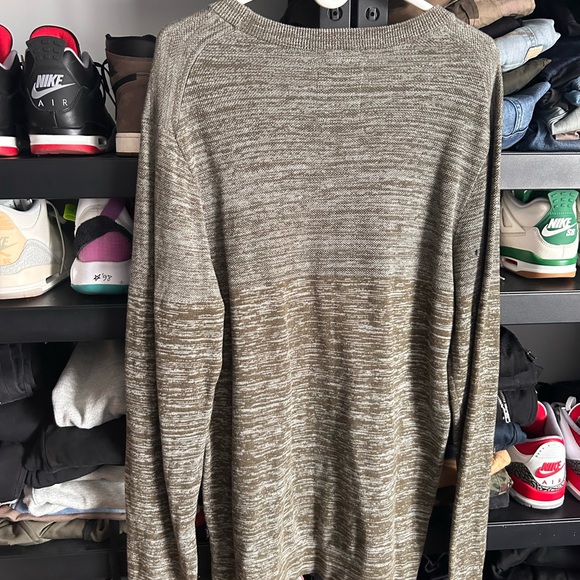 Djab sweather size Large - Picture 2 of 3